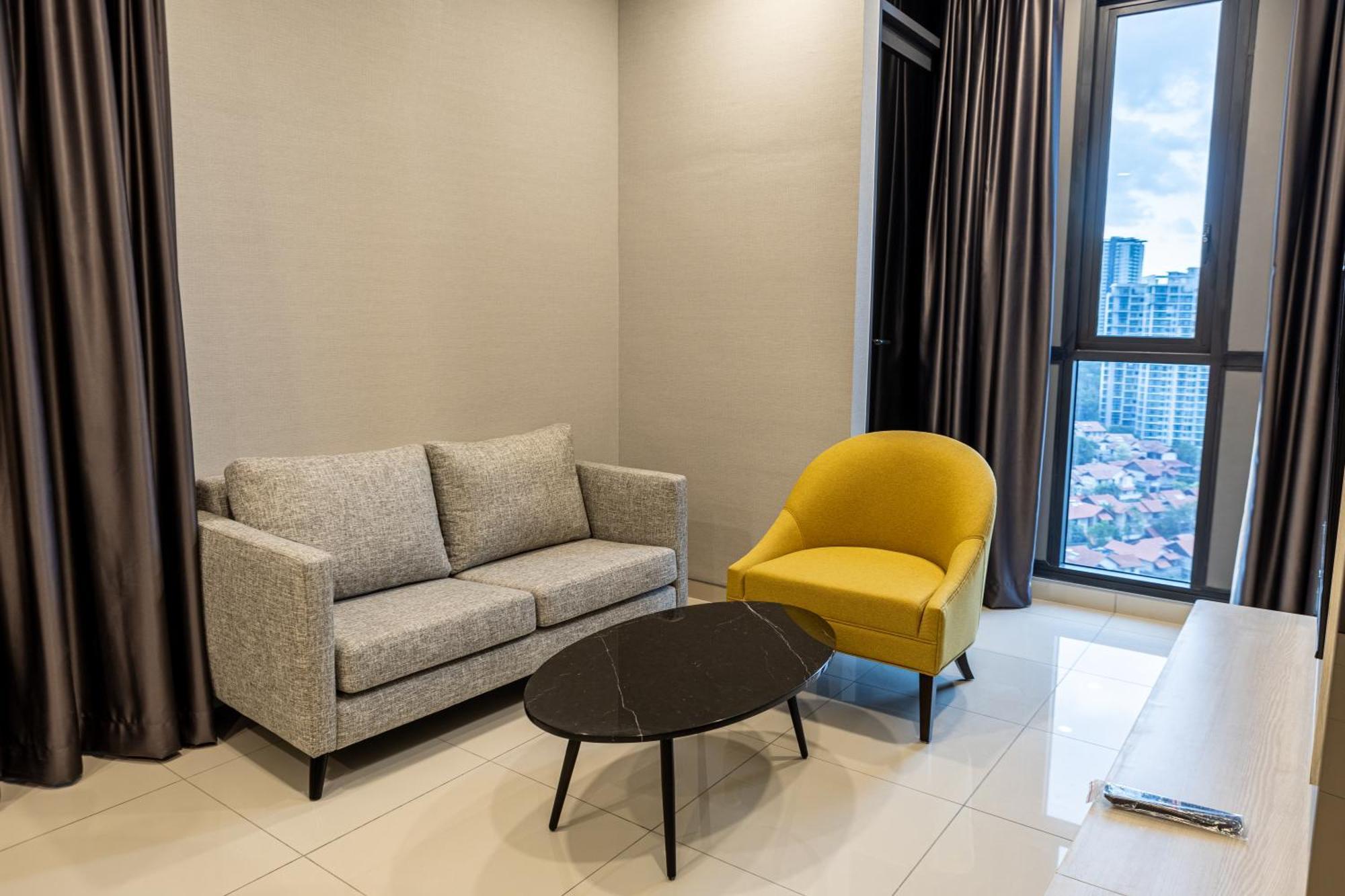 Societe Suites By Ihost Global Куала Лумпур Екстериор снимка